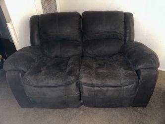 FREE ELECTRIC LOVE SEAT WORKS GREAT