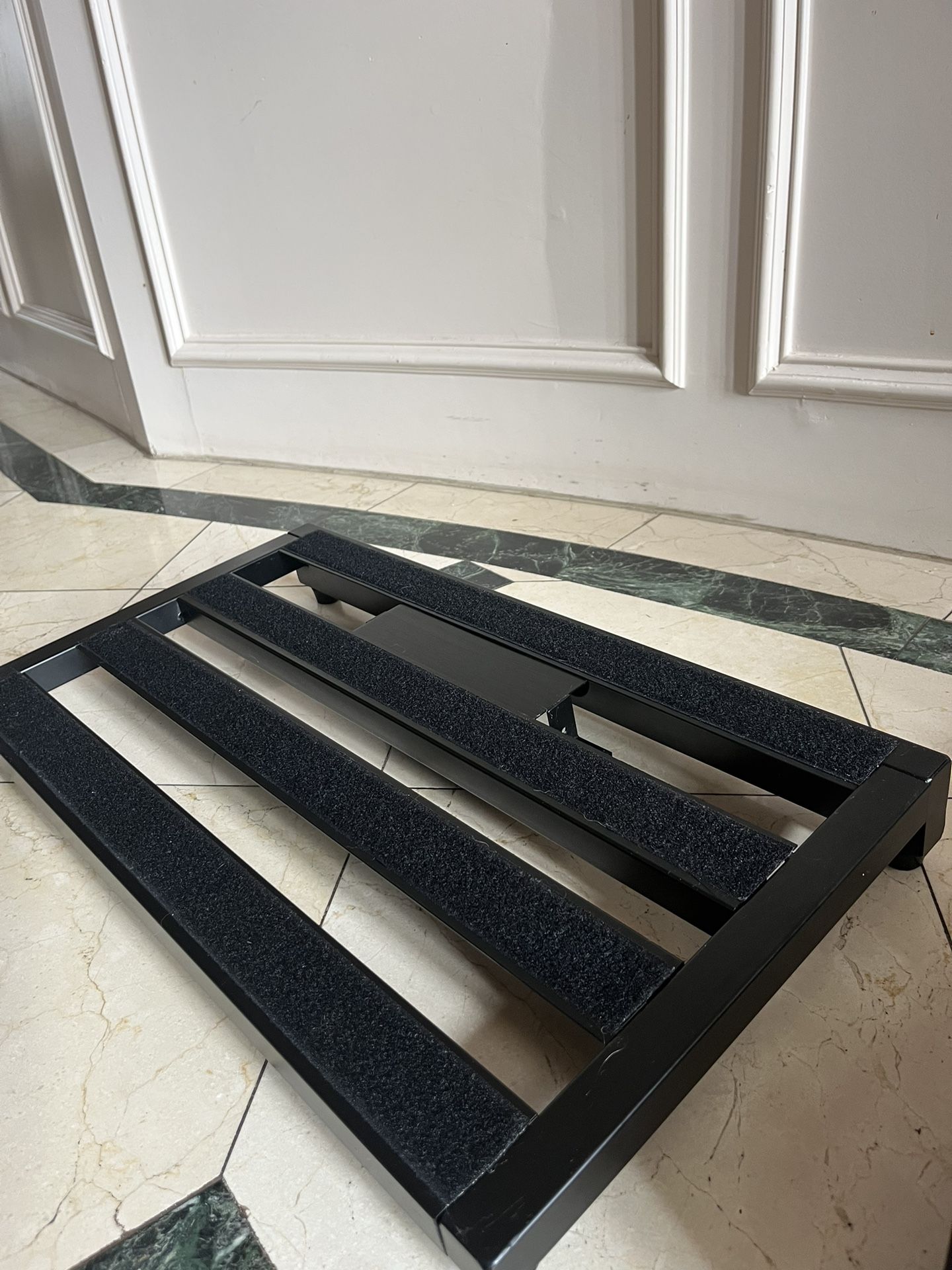 GUITAR PEDALS + PEDALBOARD for Sale in Houston, TX OfferUp