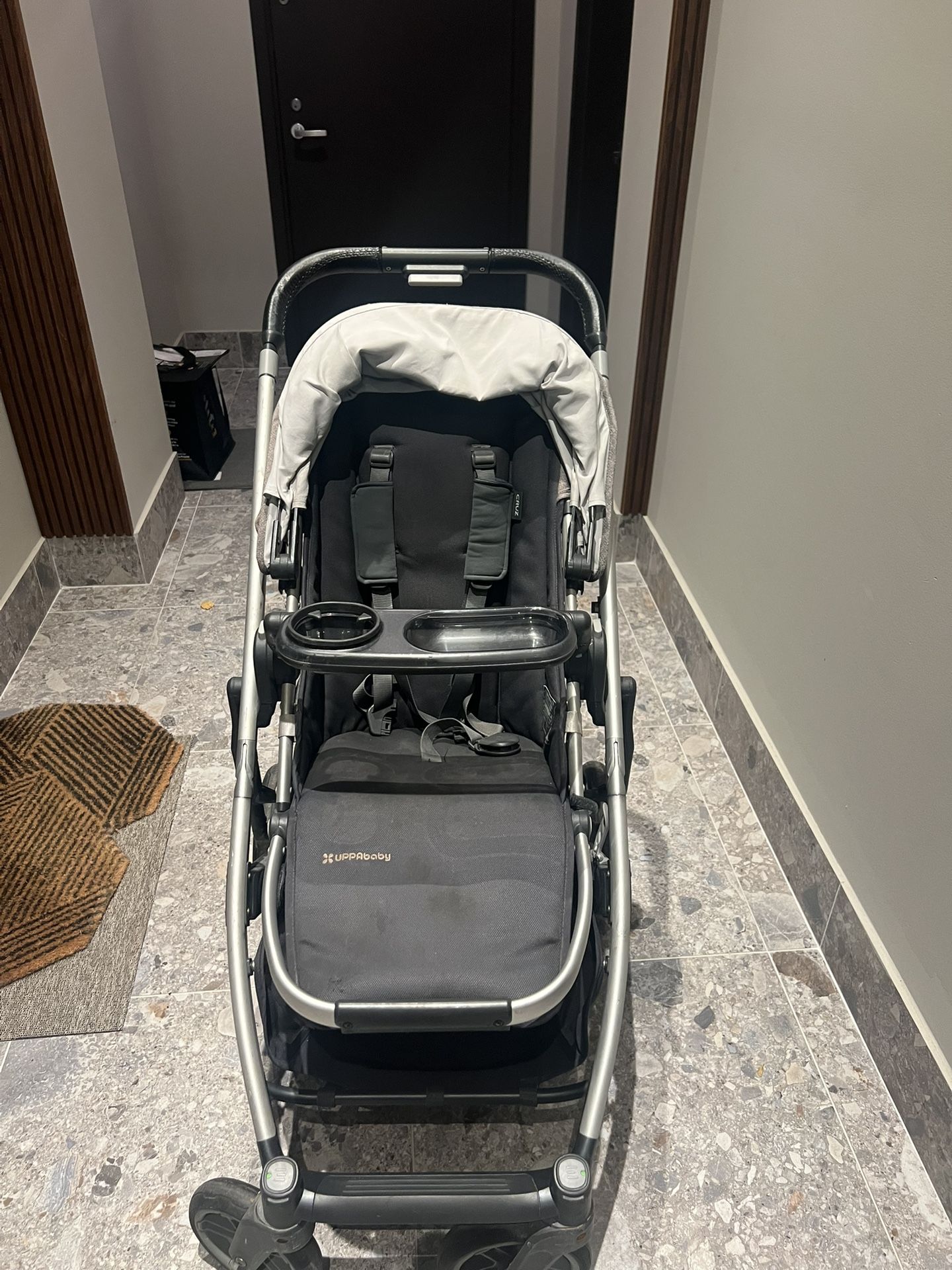 Uppa baby vista 2 Stroller PICK UP IN WILLIAMSBURG BROOKLYN