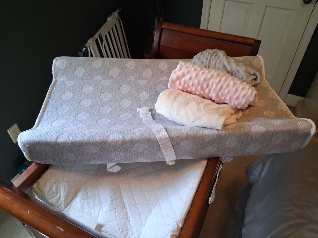 Wooden Changing Table with Pads & Covers