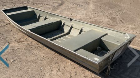 14 Foot Crestliner Jonboat (Jon Boat) CR1436 with Trailer.