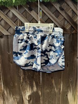Workout shorts size Small