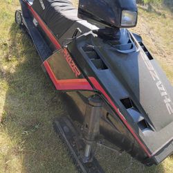  Snowmobile - Yamaha Phaser