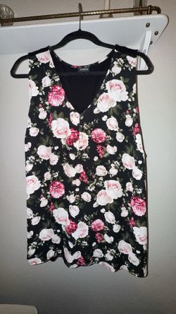 Torrid V-Neck Floral Sleeveless Top - Woman’s Size 3X
