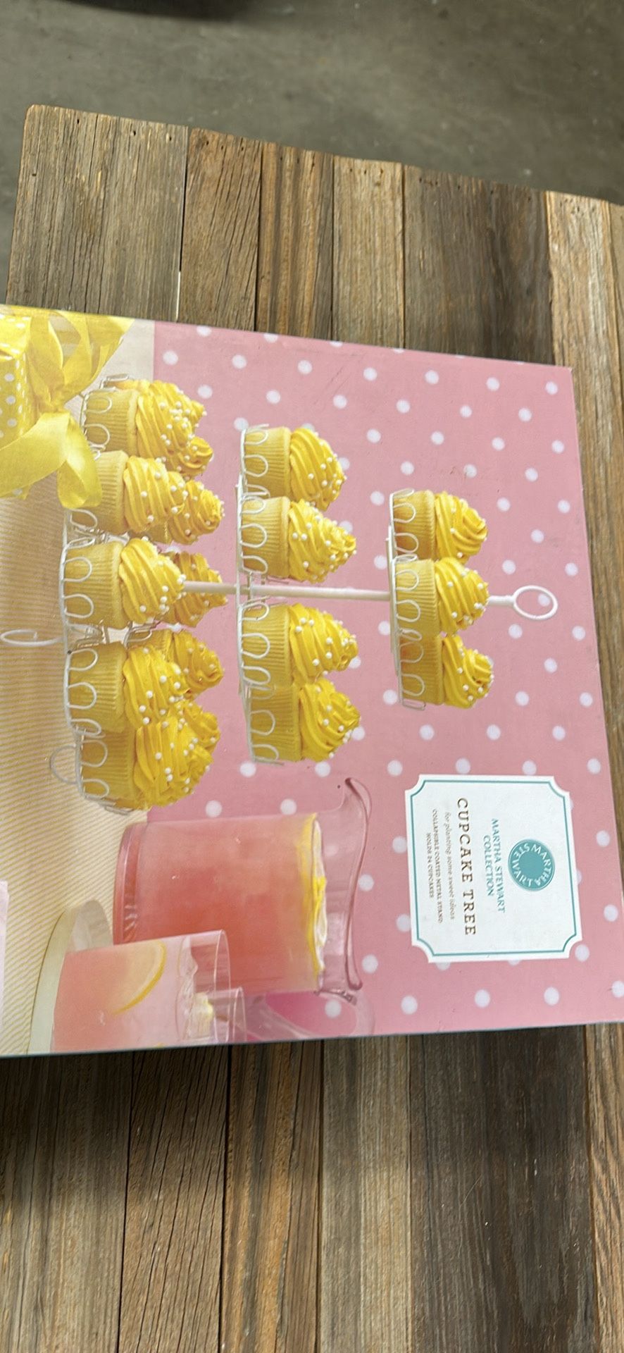 Cupcake stands