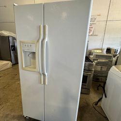 Hot Point Fridge Side By Side 