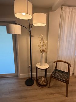 Floor lamp