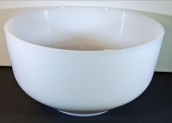 Vintage Fire-King White Milk Glass 2.5 Quart Mixing Bowl.