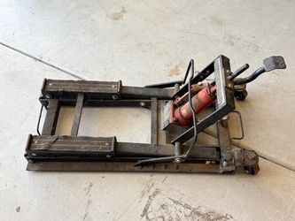 Motorcycle jack
