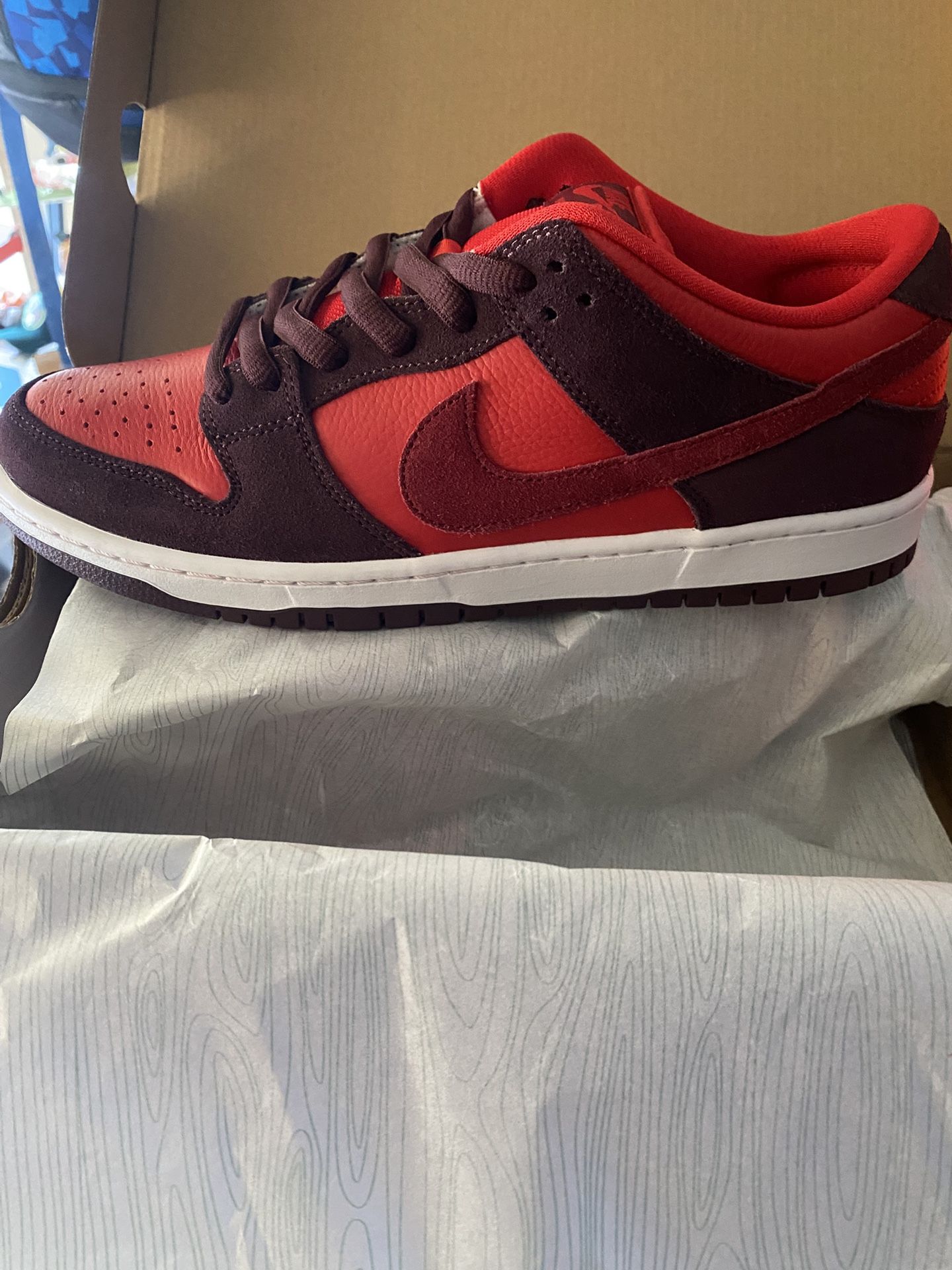 Nike SB Dunk Low Cherry SZ 10M