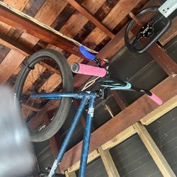 Mafia Medusa Bike Pink And Blue 
