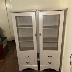 2 Shelves  