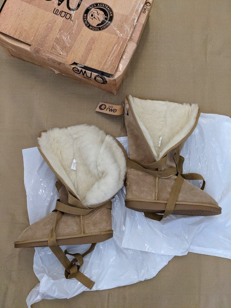 New Sheepskin Winter Boots, merino wool, wide adjustable calf, very warm