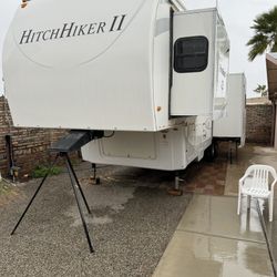 2008 Hitch Hiker II Fifth Wheel