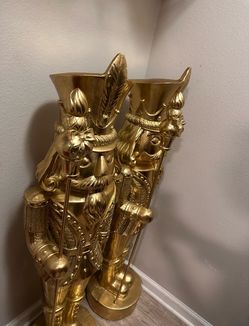 Gold Champagne Nutcracker Set