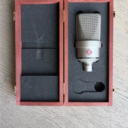 Neumann TLM 103