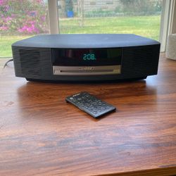 Bose Radio Wave Music System Black. Works Perfect.
