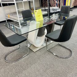 5pc Dinning Table Set $1,299