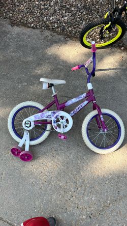 Huffy Girls Bike With Training Wheels