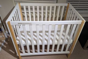 Delta crib