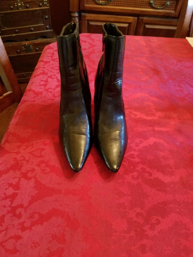 Black 1inch heel Dress Booties
