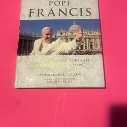Pope Francis : A Photographic Portrait of the People's Pope by Michael Collins