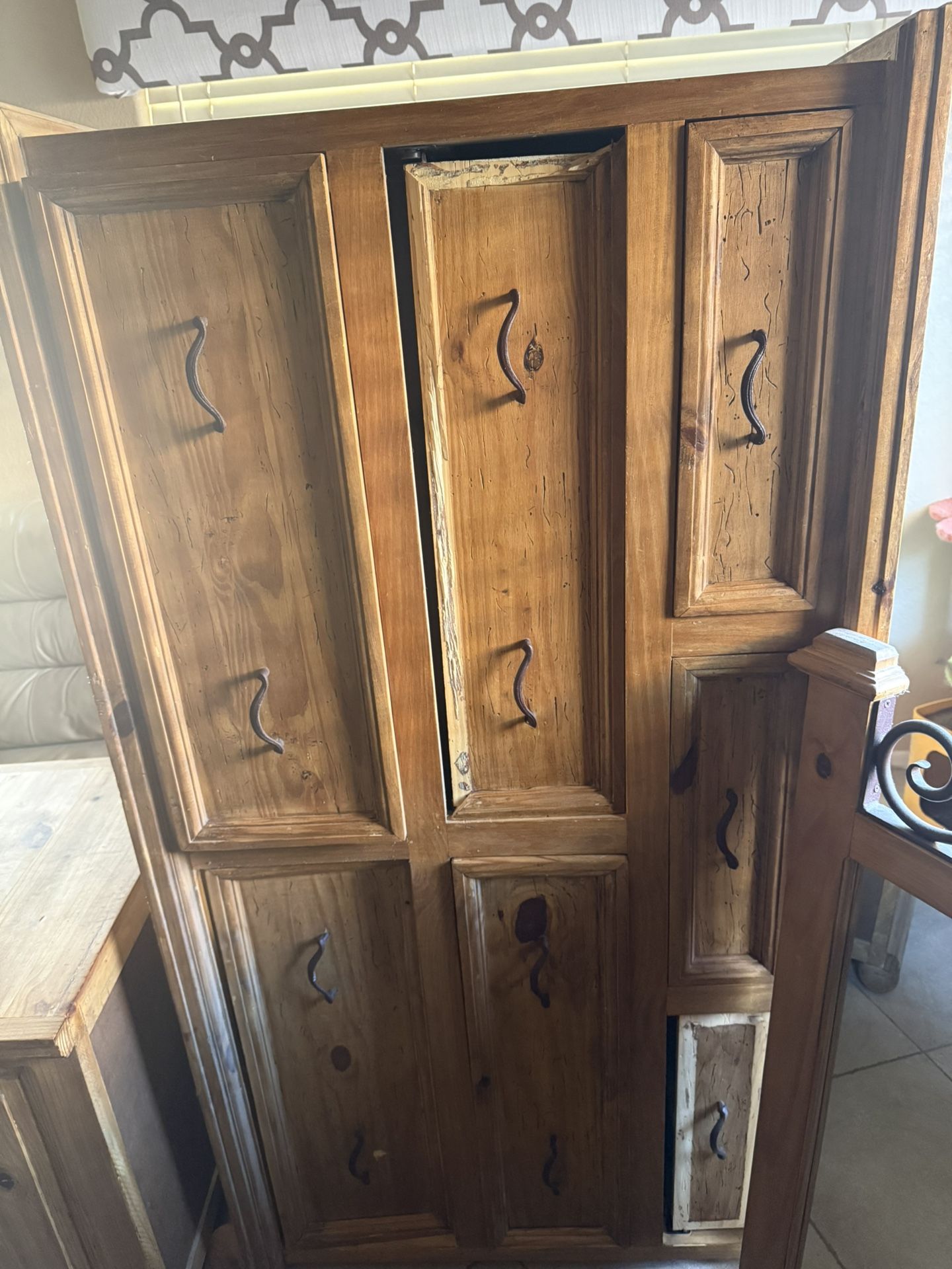 Bedroom Set Real Wood With Mirror