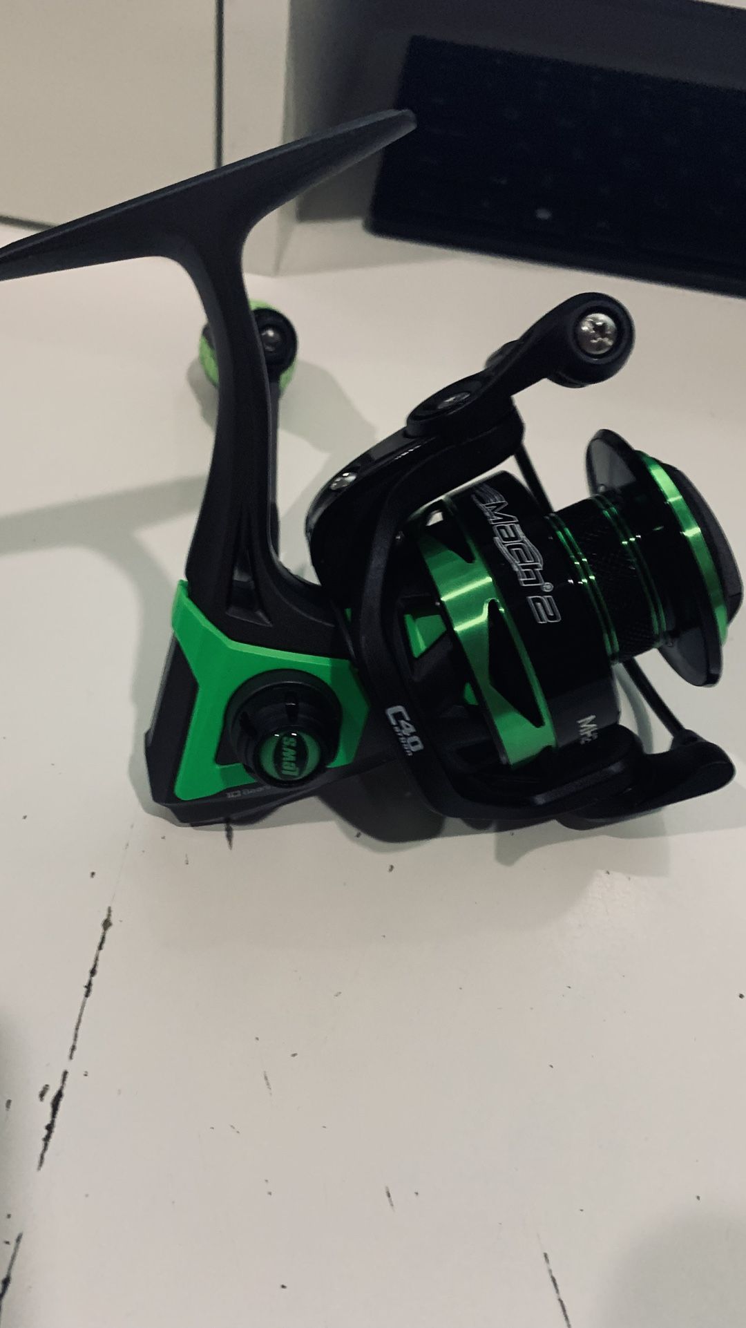 LEW’S Mach II Spinning Reel MH2-300A