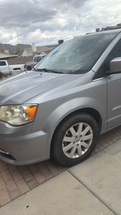 2013 Chrysler Town & Country