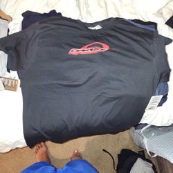 Brand New Oakley Tshirt Size XXL