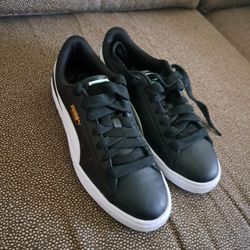 PUMA CLASSICS LFS BLACK WHITE

|  SIZE 10.5