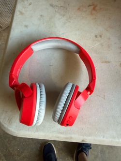 Audifonos con blutoo marca ALTEC lansing estan nuevos