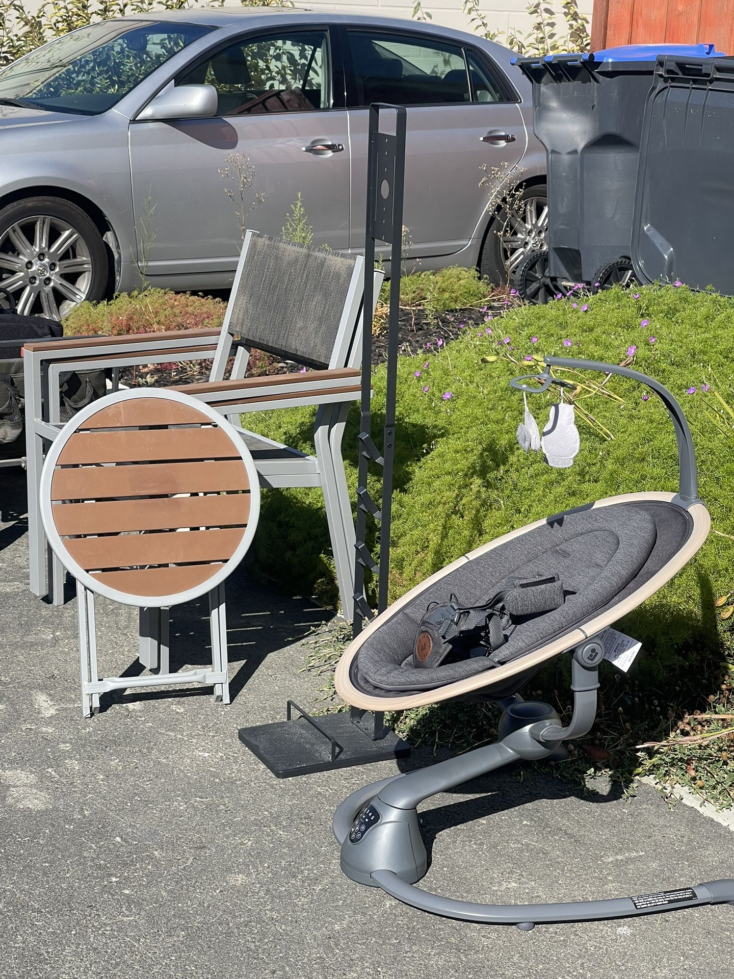 Free stuff - Suisun 116 Seahorse street 