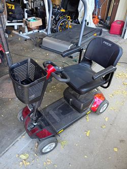 Electric wheelchair