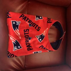 Dog sweater , patriots 