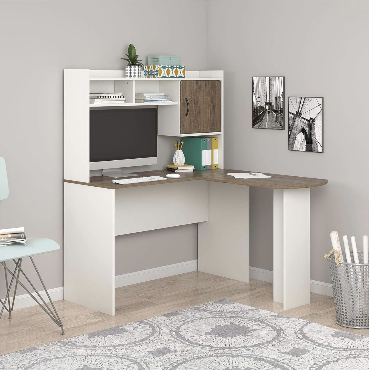 Mainstays Corner Desk/L-Shaped Desk - White ( Great Condition )