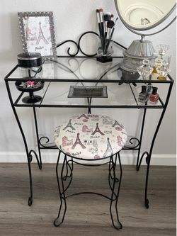 Vintage Vanity Table & Seat