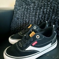 10C Levi's Kids Shoes