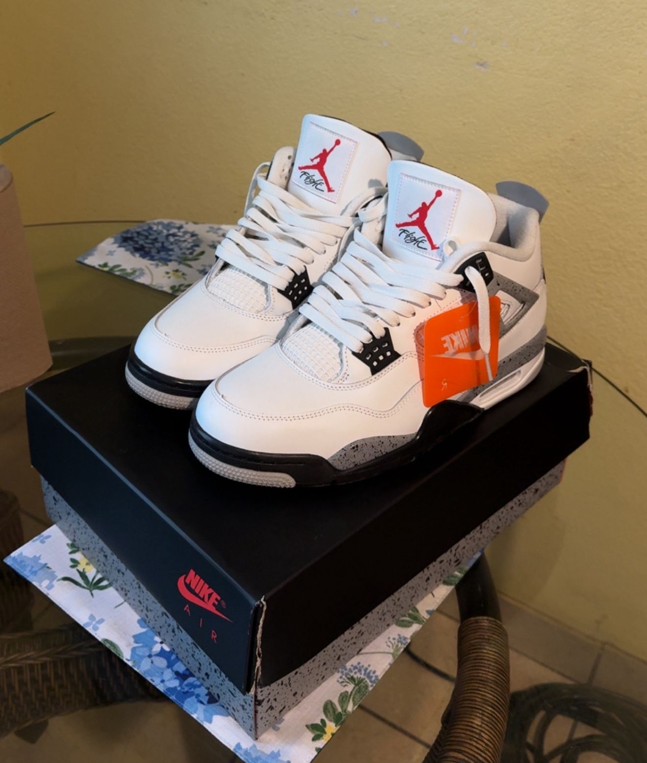 Jordan 4 White Cement