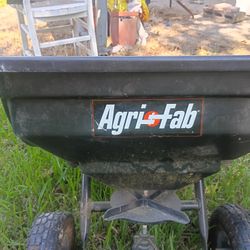 Arab Lawn Mower Attachment For Fertilizer Or Pest Control