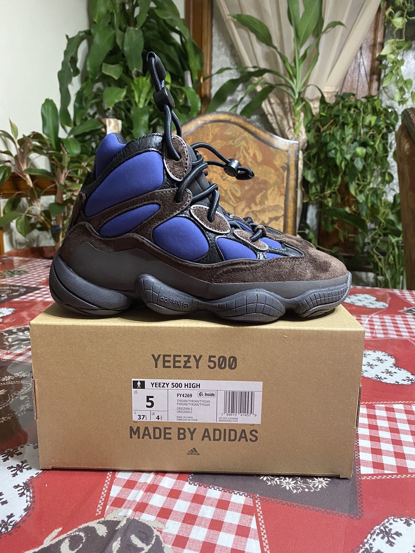 YEEZY BOOST 500 HIGH TYRIAN SIZE (5)