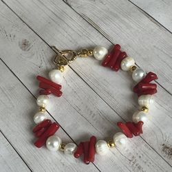Natural Pearls Coral Fashion Bracelet 