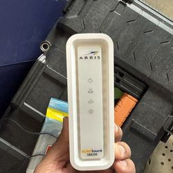 Arris Surfboard Cable Modem SB8200
