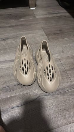 Adidas Yeezy Foam Runner Y6