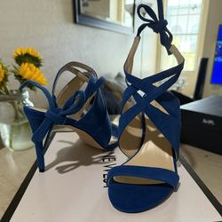 Women’s lace-up Heel