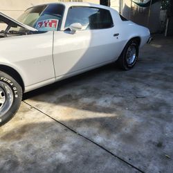 1976 Chevy Camaro V8 