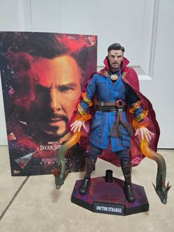 Hot Toys Doctor Strange  Multiverse Of Madness  MMS645 PERFECT CONDITION READ