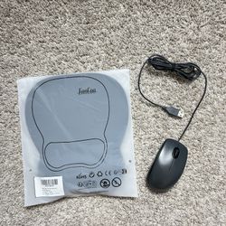 Logitech Mouse & Brand New Mousepad Bundle