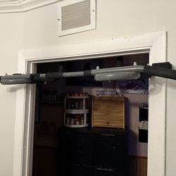 Pull Up Bar