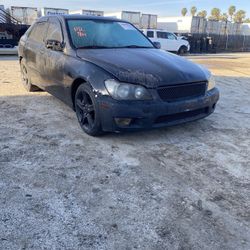Auto Parts 2003 Lexus Is300